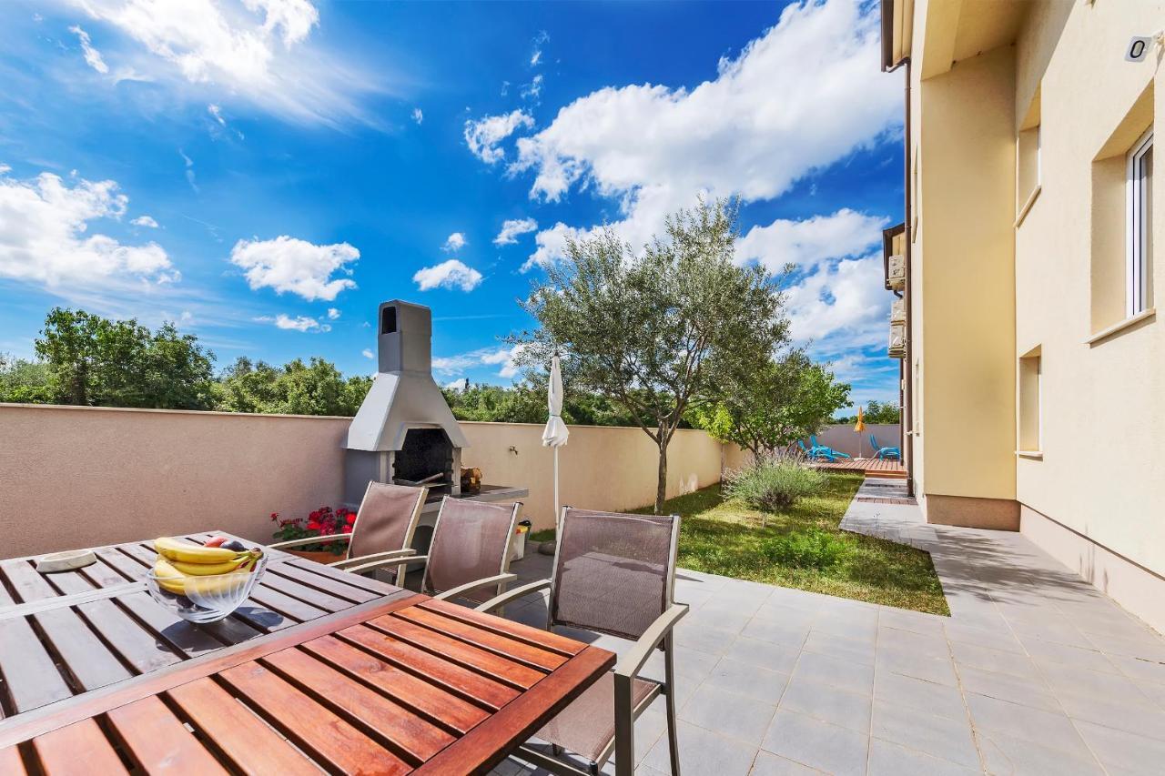 Vila Bicikleta Istra เปโรย ภายนอก รูปภาพ