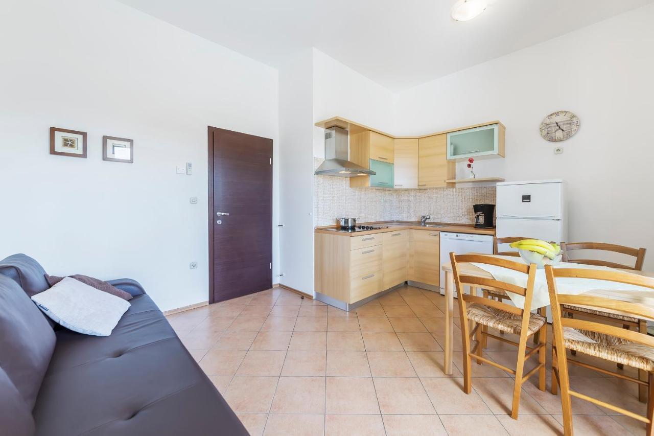 Vila Bicikleta Istra เปโรย ภายนอก รูปภาพ
