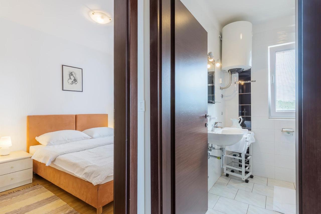 Vila Bicikleta Istra เปโรย ภายนอก รูปภาพ