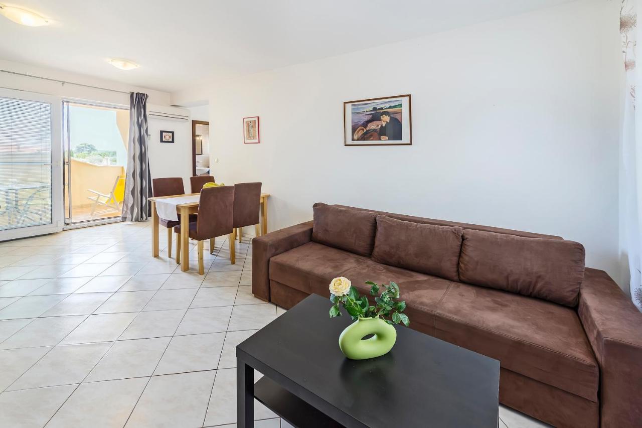 Vila Bicikleta Istra เปโรย ภายนอก รูปภาพ