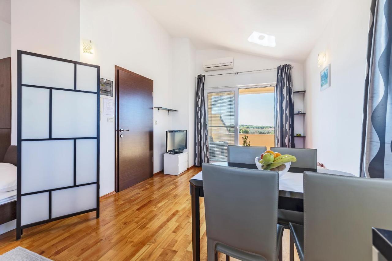 Vila Bicikleta Istra เปโรย ภายนอก รูปภาพ
